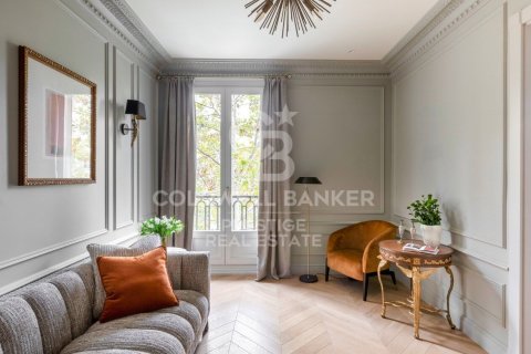 Apartment à vendre à Barcelona, Espagne, 4 chambres, 201 m2 No. 159434 - photo 15