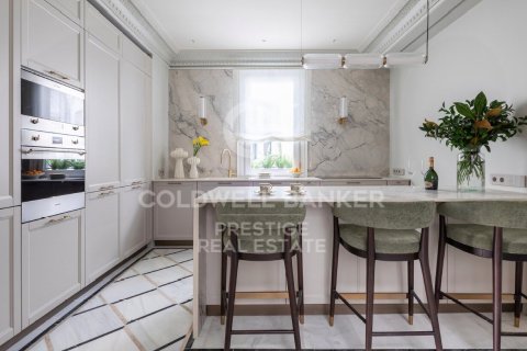 Apartment à vendre à Barcelona, Espagne, 4 chambres, 201 m2 No. 159434 - photo 20