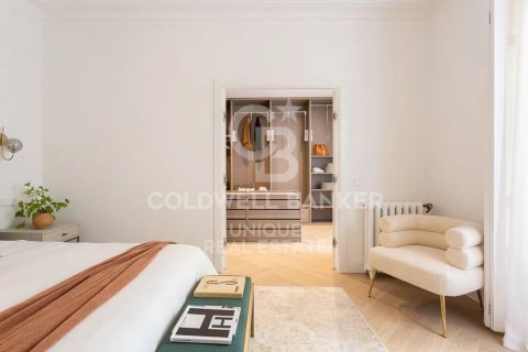 Huoneisto myytävänä Madrid, Espanja, 4 makuuhuonetta, 244 m2 No. 159433 - kuva 10