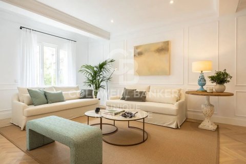 Huoneisto myytävänä Madrid, Espanja, 4 makuuhuonetta, 244 m2 No. 159433 - kuva 6