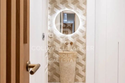 Huoneisto myytävänä Madrid, Espanja, 4 makuuhuonetta, 244 m2 No. 159433 - kuva 13