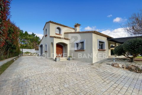 House for sale in Peralada, Girona, Spain 4 bedrooms, 310 sq.m. No. 159435 - photo 3
