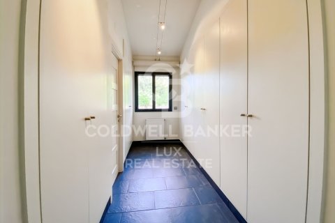 House for sale in Peralada, Girona, Spain 4 bedrooms, 310 sq.m. No. 159435 - photo 15
