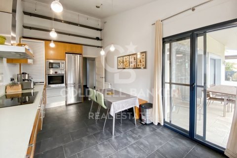 Продажа дома в Пералада, Герона, Испания 4 спальни, 310м2 №159435 - фото 7