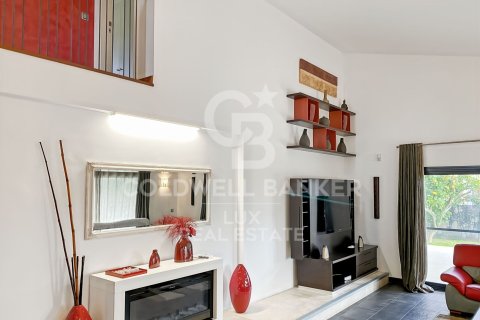 House for sale in Peralada, Girona, Spain 4 bedrooms, 310 sq.m. No. 159435 - photo 7