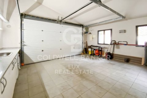 House for sale in Peralada, Girona, Spain 4 bedrooms, 310 sq.m. No. 159435 - photo 29