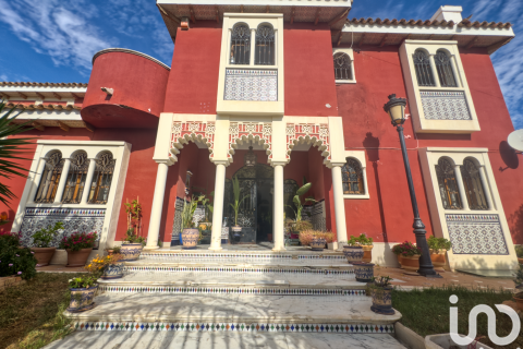 Dom w Torrevieja, Alicante, Hiszpania 8 sypialni, 500 mkw. nr 154142 – zdjęcie 2