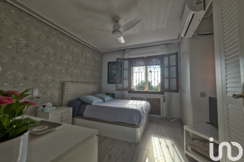 Dom w Torrevieja, Alicante, Hiszpania 8 sypialni, 500 mkw. nr 154142 – zdjęcie 18