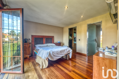 Dom w Torrevieja, Alicante, Hiszpania 8 sypialni, 500 mkw. nr 154142 – zdjęcie 22