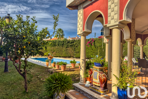 Dom w Torrevieja, Alicante, Hiszpania 8 sypialni, 500 mkw. nr 154142 – zdjęcie 27