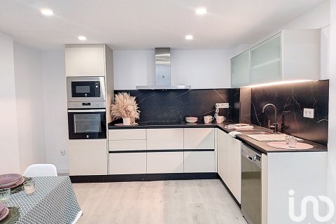 Квартира в Сабадель, Барселона, Испания 3 спальни, 102м2 №154145