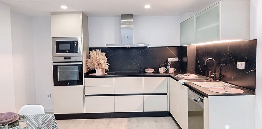 Huoneisto Sabadell, Barcelona, Espanja 3 makuuhuonetta, 102 m2 No. 154145