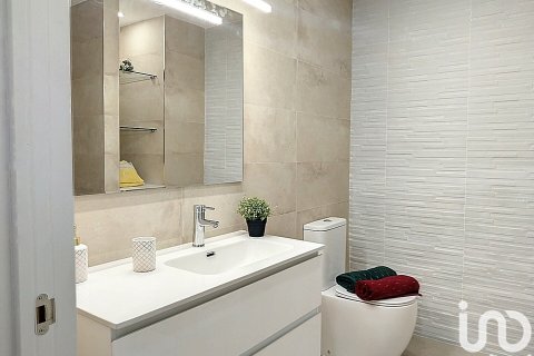 Huoneisto myytävänä Sabadell, Barcelona, Espanja, 3 makuuhuonetta, 102 m2 No. 154145 - kuva 12