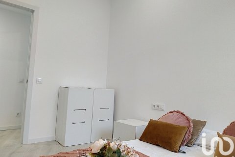 Huoneisto myytävänä Sabadell, Barcelona, Espanja, 3 makuuhuonetta, 102 m2 No. 154145 - kuva 21
