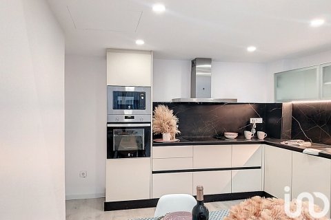Huoneisto myytävänä Sabadell, Barcelona, Espanja, 3 makuuhuonetta, 102 m2 No. 154145 - kuva 10
