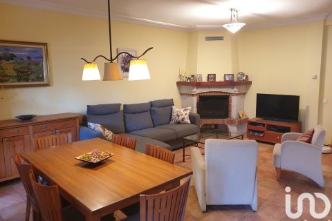 Сasa en venta en Pineda de Mar, Barcelona, España 6 dormitorios, 470 m2 No. 154147 - foto 2