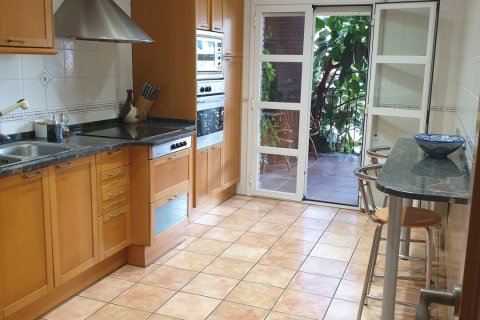 Сasa en venta en Pineda de Mar, Barcelona, España 6 dormitorios, 470 m2 No. 154147 - foto 4