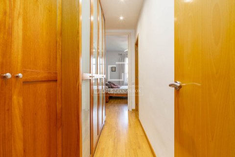 Apartment à vendre à Barcelona, Espagne, 3 chambres, 150 m2 No. 195606 - photo 24