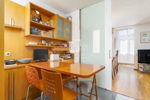 Apartment à vendre à Barcelona, Espagne, 3 chambres, 150 m2 No. 195606 - photo 15