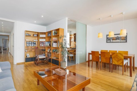 Apartment à vendre à Barcelona, Espagne, 3 chambres, 150 m2 No. 195606 - photo 5