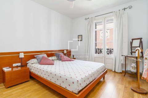 Apartment à vendre à Barcelona, Espagne, 3 chambres, 150 m2 No. 195606 - photo 22