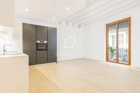 Apartment à vendre à Barcelona, Espagne, 4 chambres, 100 m2 No. 195610 - photo 2