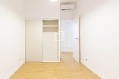 Apartment à vendre à Barcelona, Espagne, 4 chambres, 100 m2 No. 195610 - photo 17