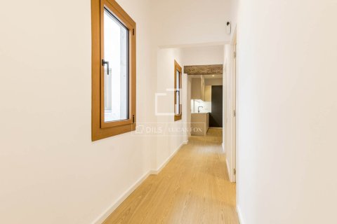 Apartment à vendre à Barcelona, Espagne, 4 chambres, 100 m2 No. 195610 - photo 23