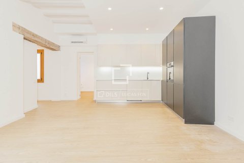 Apartment à vendre à Barcelona, Espagne, 4 chambres, 100 m2 No. 195610 - photo 6