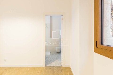 Apartment à vendre à Barcelona, Espagne, 4 chambres, 100 m2 No. 195610 - photo 18