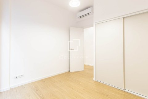 Apartment à vendre à Barcelona, Espagne, 4 chambres, 100 m2 No. 195610 - photo 26