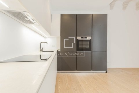 Apartment à vendre à Barcelona, Espagne, 4 chambres, 100 m2 No. 195610 - photo 8