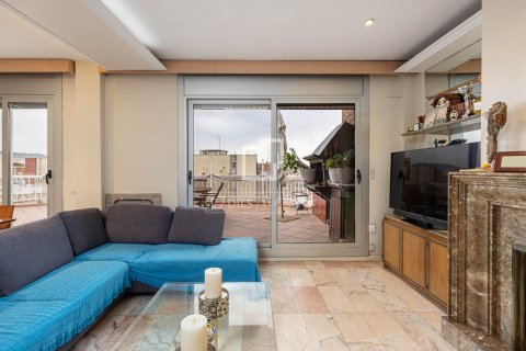 Apartment à vendre à Barcelona, Espagne, 3 chambres, 107 m2 No. 195611 - photo 7