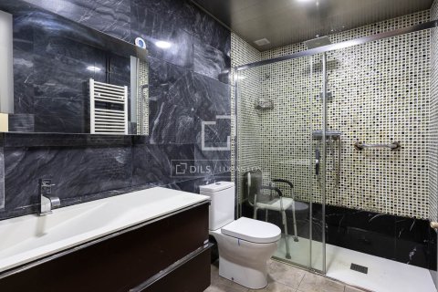 Apartment à vendre à Barcelona, Espagne, 3 chambres, 107 m2 No. 195611 - photo 21
