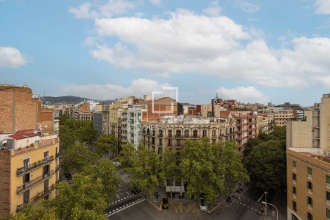 Apartment à vendre à Barcelona, Espagne, 3 chambres, 107 m2 No. 195611 - photo 30