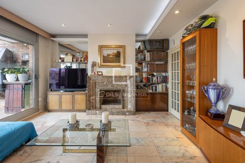 Apartment à vendre à Barcelona, Espagne, 3 chambres, 107 m2 No. 195611 - photo 8