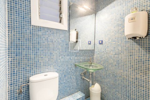 Apartment à vendre à Barcelona, Espagne, 3 chambres, 134 m2 No. 195605 - photo 7