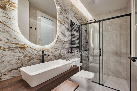 Apartment for sale in Madrid, Spain 3 bedrooms, 150 sq.m. No. 158202 - photo 10