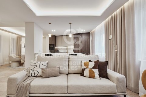 Apartament w Madrid, Hiszpania 3 sypialnie, 134 mkw. nr 158203 – zdjęcie 2