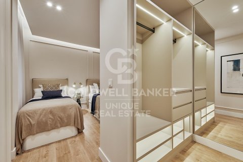 Huoneisto myytävänä Madrid, Espanja, 2 makuuhuonetta, 95 m2 No. 158206 - kuva 16