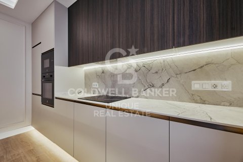 Huoneisto myytävänä Madrid, Espanja, 2 makuuhuonetta, 95 m2 No. 158206 - kuva 10