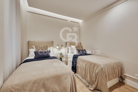 Huoneisto myytävänä Madrid, Espanja, 2 makuuhuonetta, 95 m2 No. 158206 - kuva 19