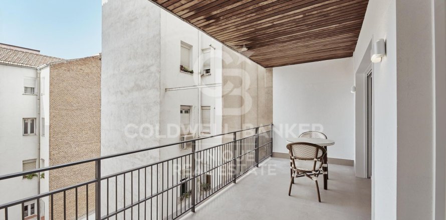 Appartamento a Madrid, Spagna 3 camere da letto, 143 mq. N° 158205