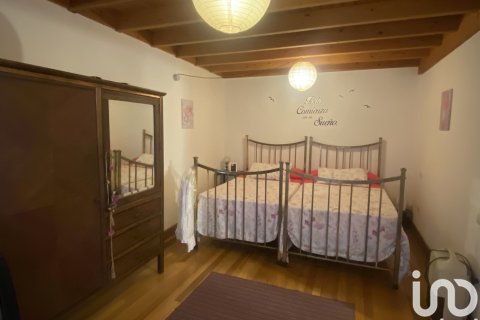 Hus till salu i Cambados, Pontevedra, Spanien 3 sovrum, 220 kvm. Nr. 154085 - foto 15