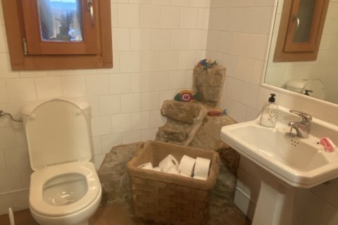 Hus till salu i Cambados, Pontevedra, Spanien 3 sovrum, 220 kvm. Nr. 154085 - foto 9