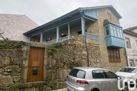 Māja Cambados, Pontevedra, Spānijā 3 istabas, 220 m2 Nr. 154085