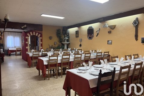 Kafejnīca / restorāns pārdošanā Roda de Ter, Barcelona, Spānijā 270 m2 Nr. 154083 - attēls 18