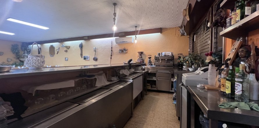 Kafejnīca / restorāns Roda de Ter, Barcelona, Spānijā 270 m2 Nr. 154083