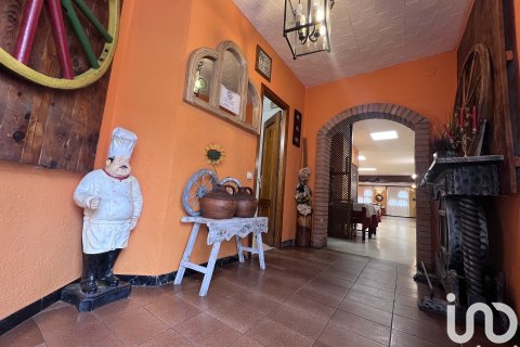 Kafejnīca / restorāns pārdošanā Roda de Ter, Barcelona, Spānijā 270 m2 Nr. 154083 - attēls 26