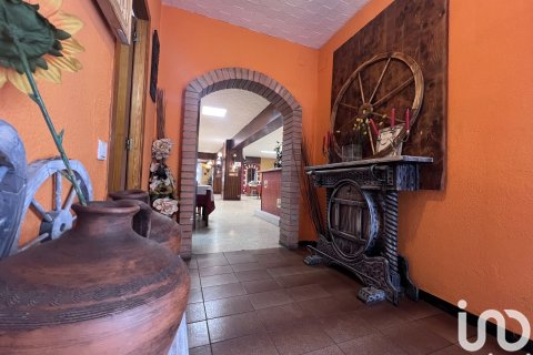 Kafejnīca / restorāns pārdošanā Roda de Ter, Barcelona, Spānijā 270 m2 Nr. 154083 - attēls 27